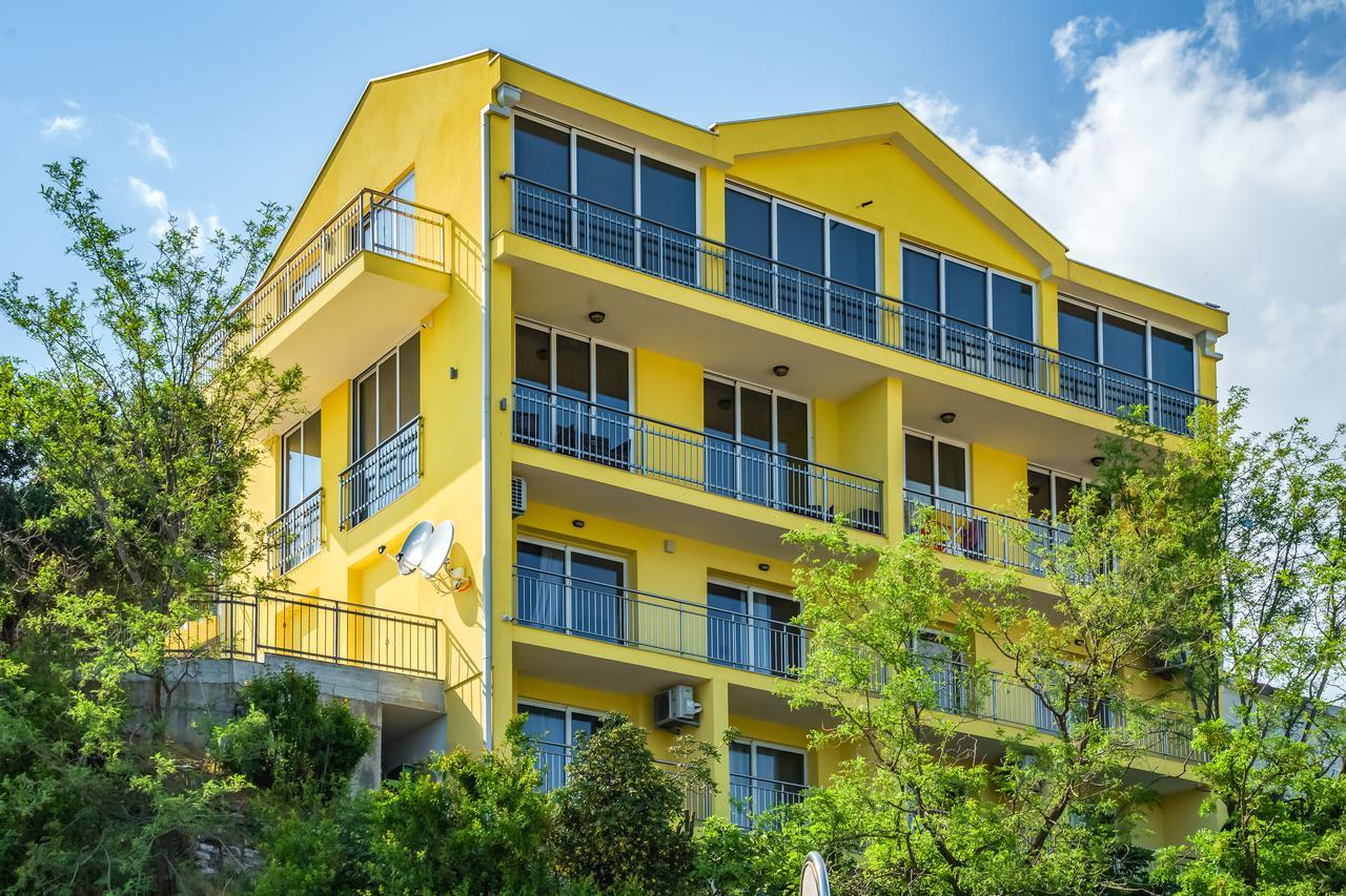 Apartments Albina Star Будва Экстерьер фото